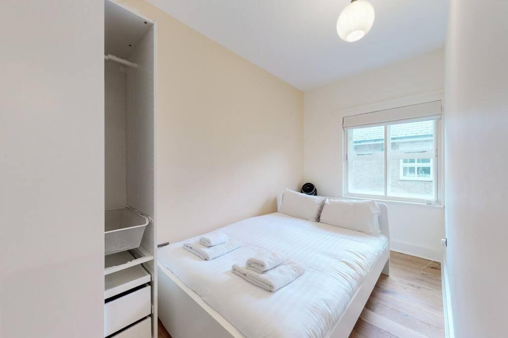 Lovely 2-Bedroom Flat Near Highgate Londra Exterior foto